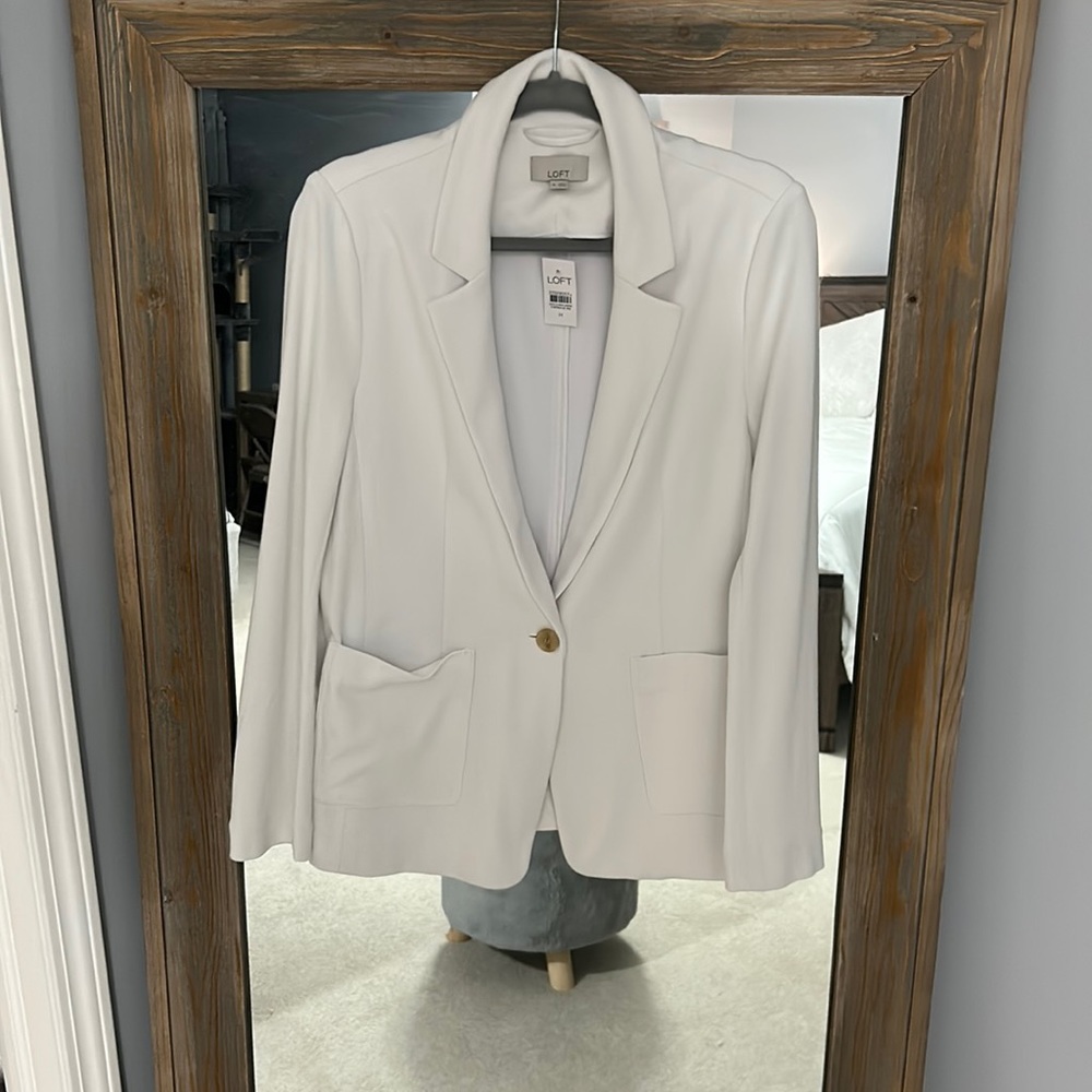 LOFT white blazer NWT size M